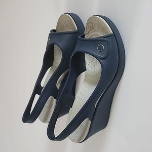 CROCS Navy Havana Wedge Slingback Open Toe Sandals Size 8W